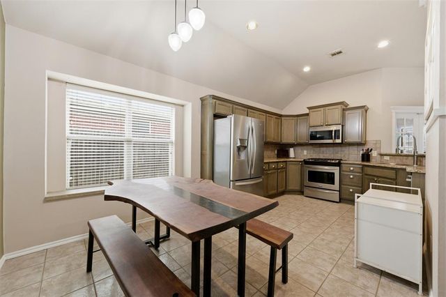 16616 La Paloma Lane, Edmond, OK 73012