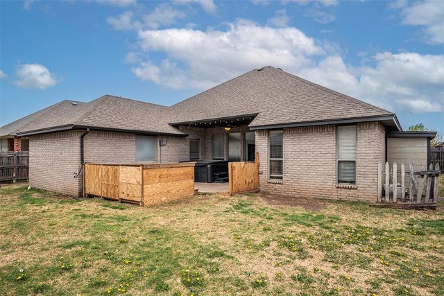 16616 La Paloma Lane, Edmond, OK 73012