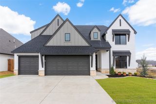 2078 E 136th Place S, Bixby, OK 74008