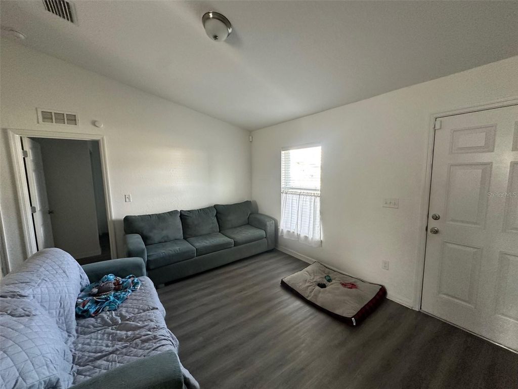 Image 11 of property listing at 103 MARION OAKS DRIVE, Ocala, FL 34473