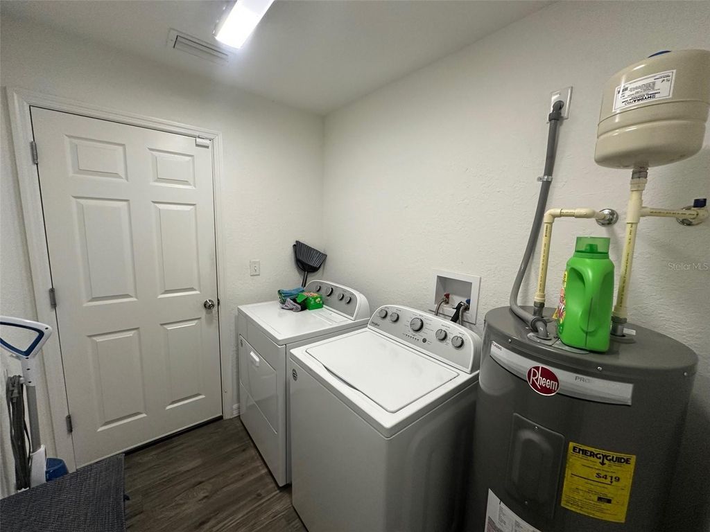 Image 22 of property listing at 103 MARION OAKS DRIVE, Ocala, FL 34473