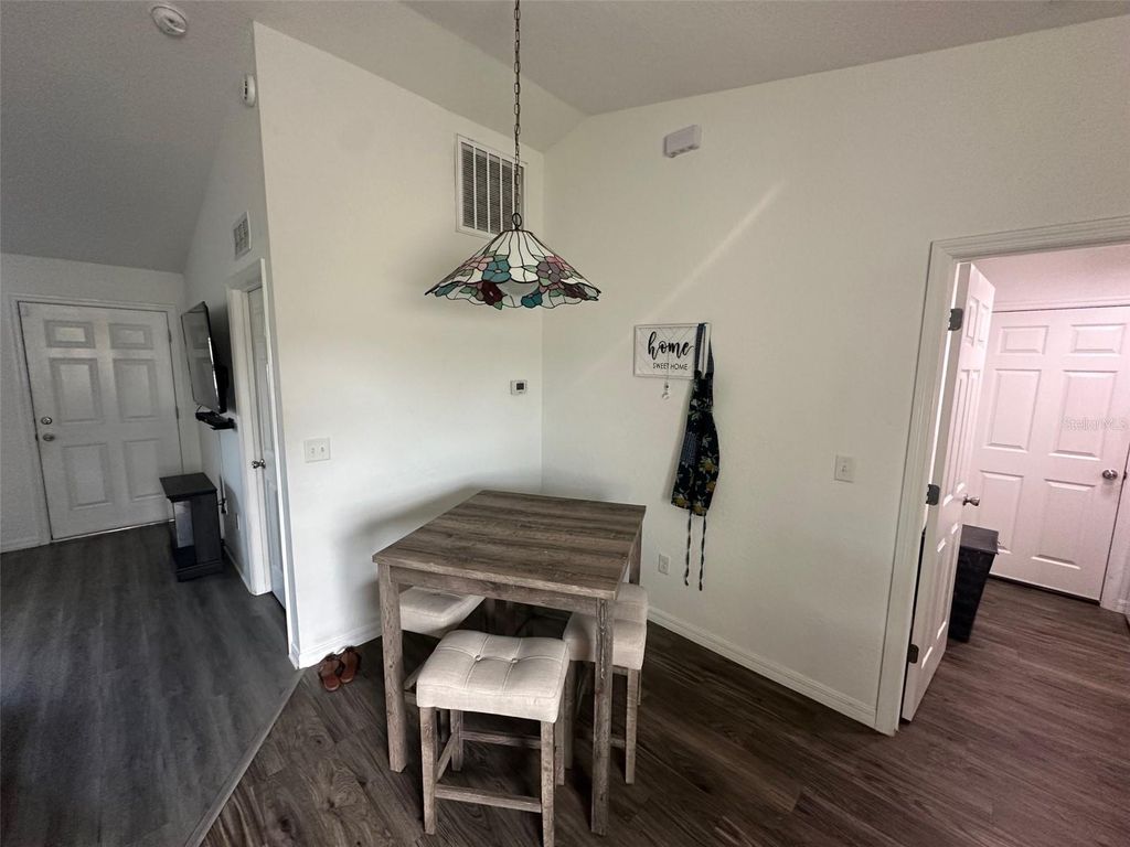 Image 8 of property listing at 103 MARION OAKS DRIVE, Ocala, FL 34473