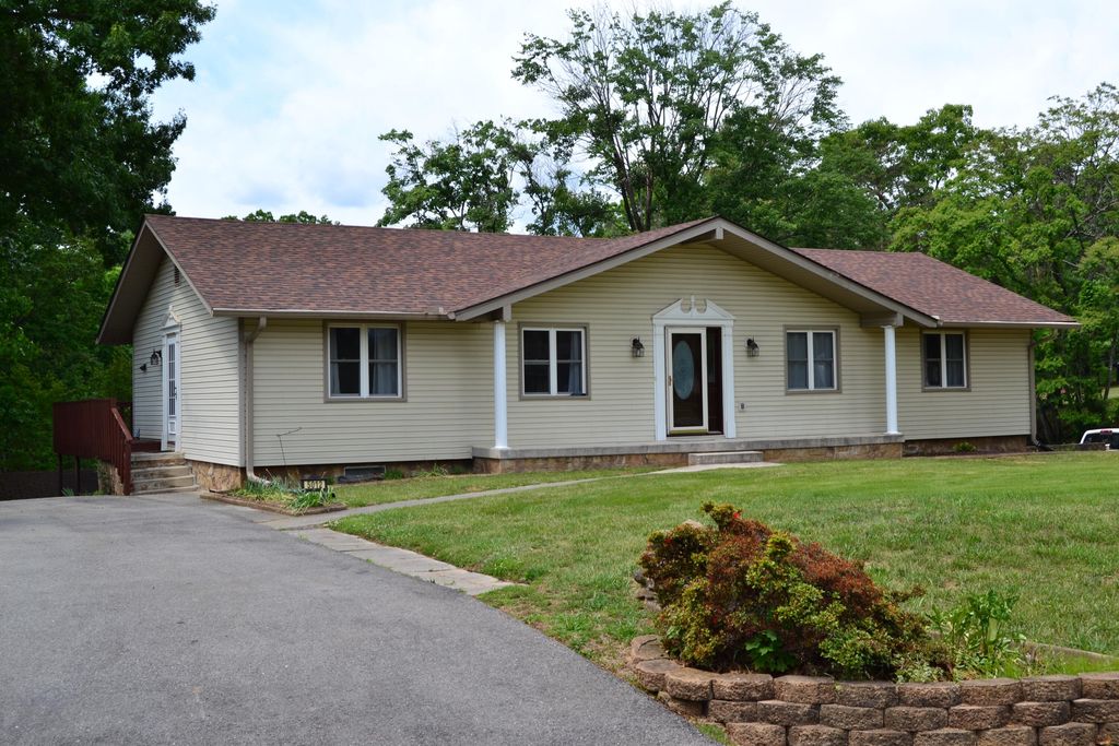 5012 Buffalo CIR, Salem, VA 24153