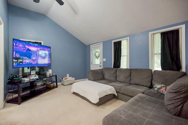 3711 N 67th Street, Kansas City, KS 66104