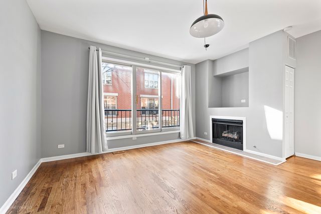 712 S Western Avenue B, Chicago, IL 60612