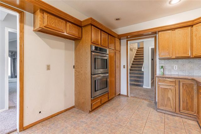 6209 Inland Road, Warr Acres, OK 73132