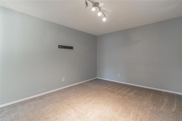 6209 Inland Road, Warr Acres, OK 73132