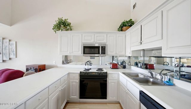 17462 Front Beach Road 55302, Panama City Beach, FL 32413