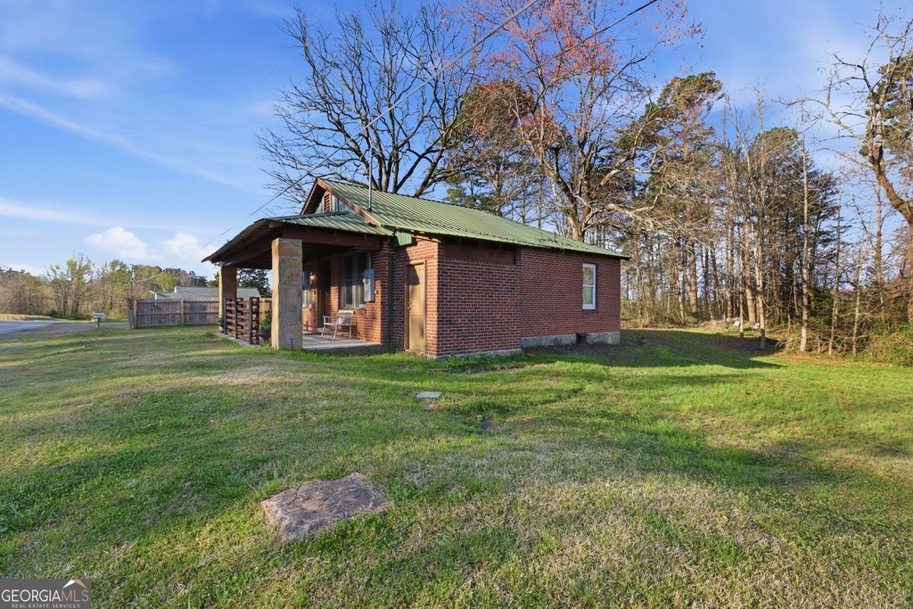 723 Gainesville Highway, Alto, GA 30510