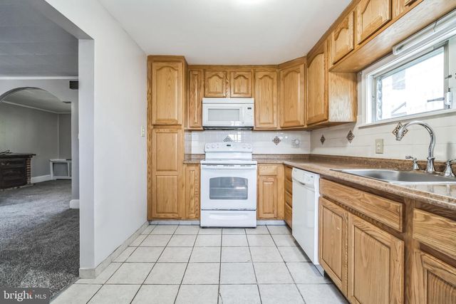 239 LEMONTE ST, Philadelphia, PA 19128