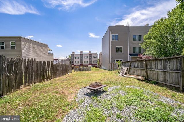 239 LEMONTE ST, Philadelphia, PA 19128