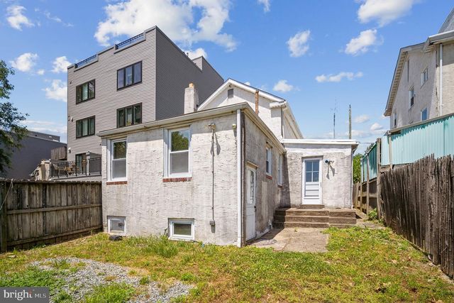 239 LEMONTE ST, Philadelphia, PA 19128