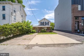 239 LEMONTE ST, Philadelphia, PA 19128