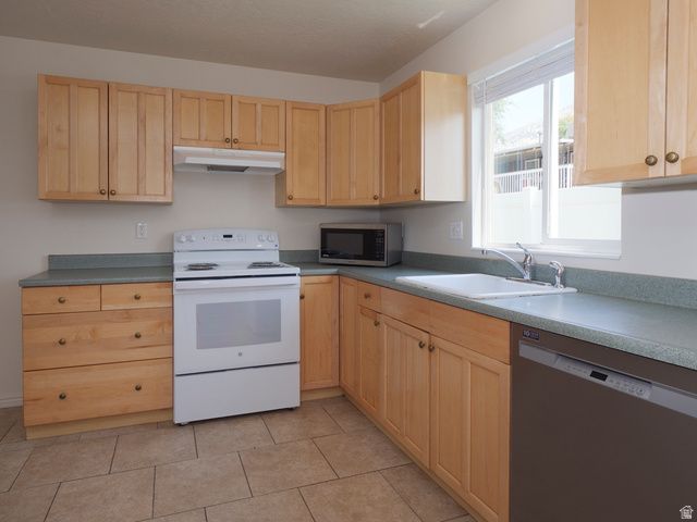 764 NORTH ST, Ogden, UT 84404