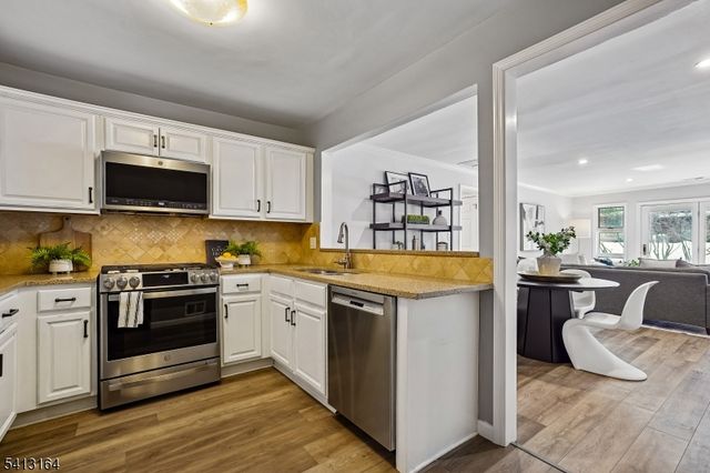 6 Mews Ln, South Orange Village Twp., NJ 07079