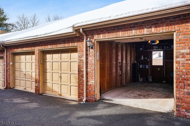 6 Mews Ln, South Orange Village Twp., NJ 07079