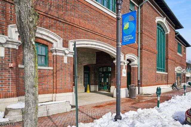 6 Mews Ln, South Orange Village Twp., NJ 07079