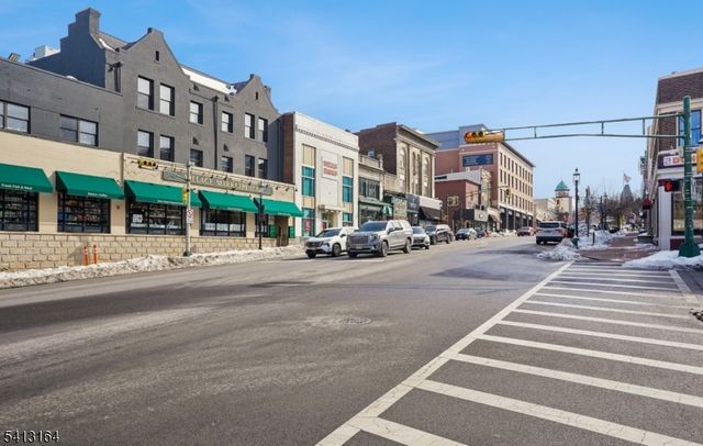 6 Mews Ln, South Orange Village Twp., NJ 07079