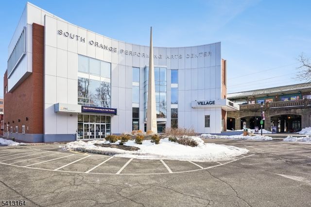 6 Mews Ln, South Orange Village Twp., NJ 07079