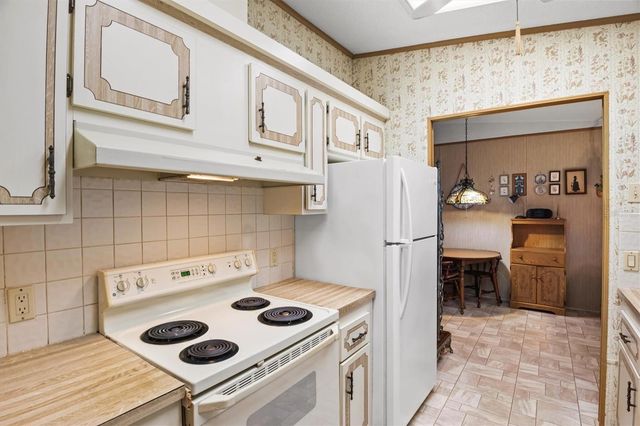 6775 BRENTWOOD DRIVE NE, Winter Haven, FL 33881