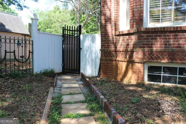 1124 Center Street NW BASEMENT, Atlanta, GA 30318