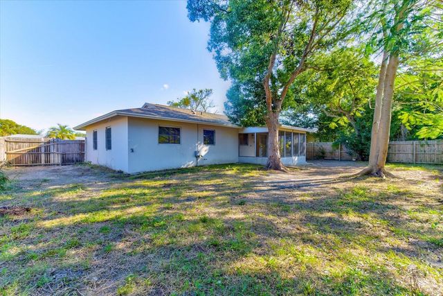 2368 CALIFORNIA STREET, Deltona, FL 32738