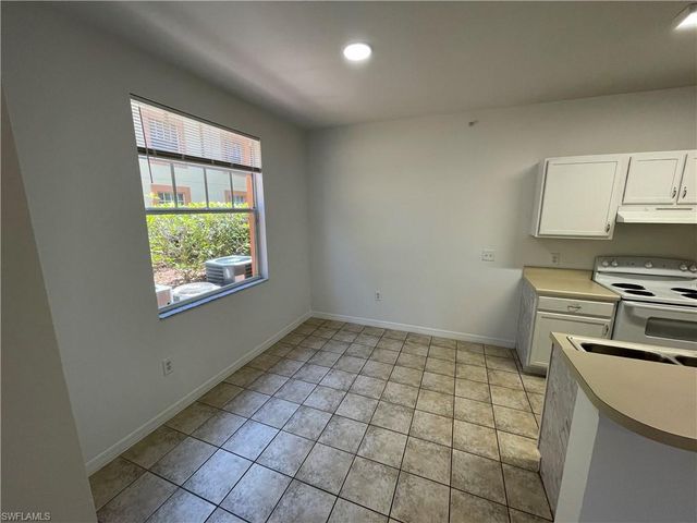 7915 Preserve CIR 217, Naples, FL 34119