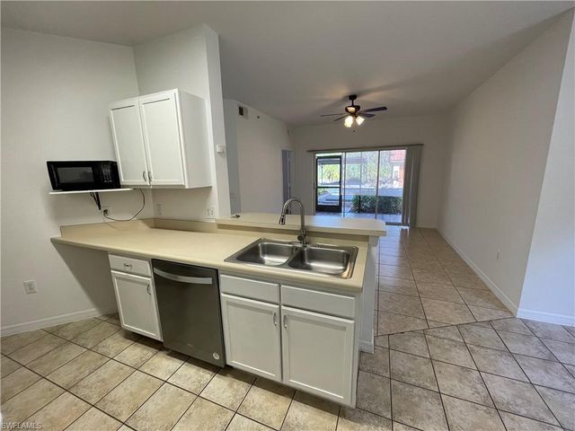 7915 Preserve CIR 217, Naples, FL 34119