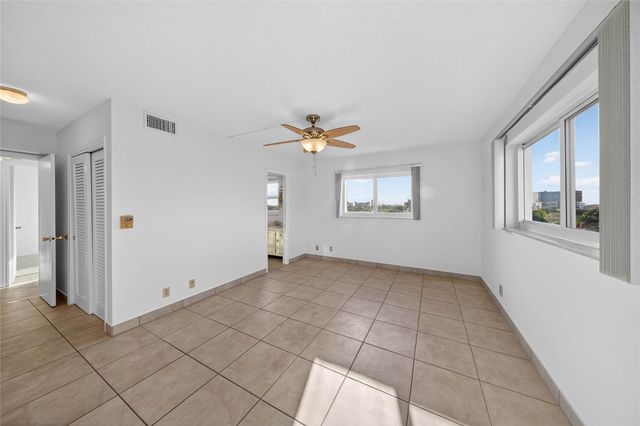 610 NE 12th Avenue 601, Hallandale Beach, FL 33009