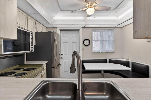 610 NE 12th Avenue 601, Hallandale Beach, FL 33009