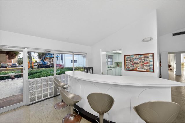 610 NE 12th Avenue 601, Hallandale Beach, FL 33009