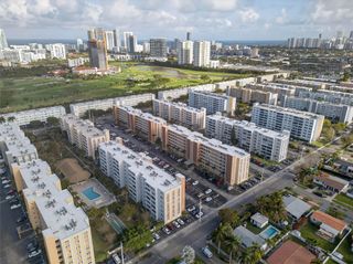 610 NE 12th Avenue 601, Hallandale Beach, FL 33009