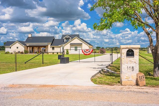 115 Tracks Trail, Center Point, TX 78010