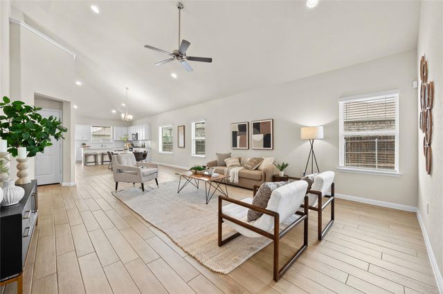 2413 Star Hill Ranch ST, Georgetown, TX 78628