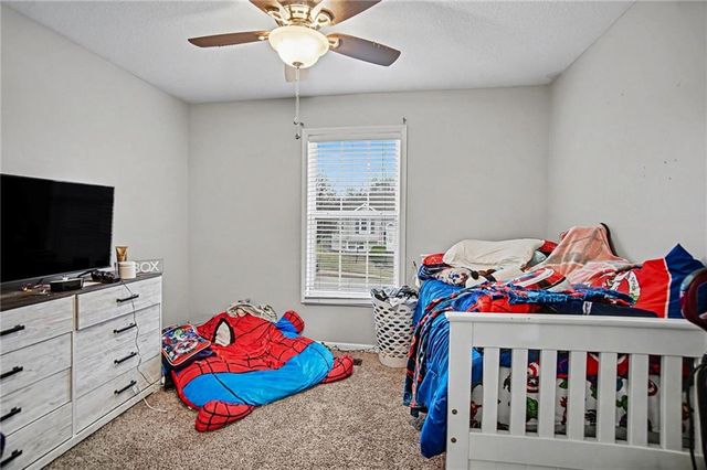 5504 Long View Drive, St Joseph, MO 64503