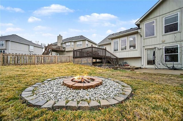 5504 Long View Drive, St Joseph, MO 64503