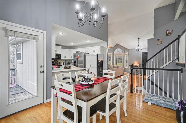 5504 Long View Drive, St Joseph, MO 64503