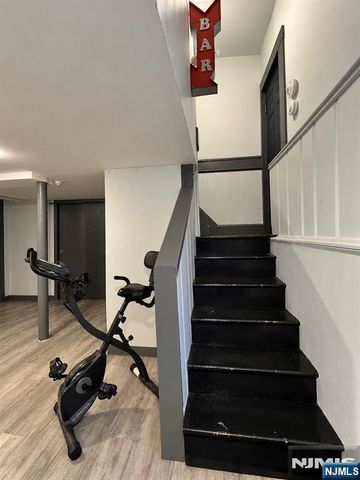 34 Hudson Avenue, Maplewood, NJ 07040