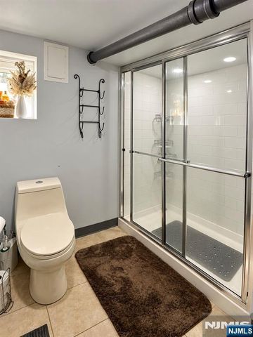 34 Hudson Avenue, Maplewood, NJ 07040