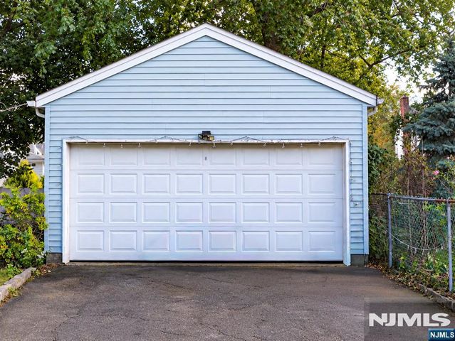 34 Hudson Avenue, Maplewood, NJ 07040