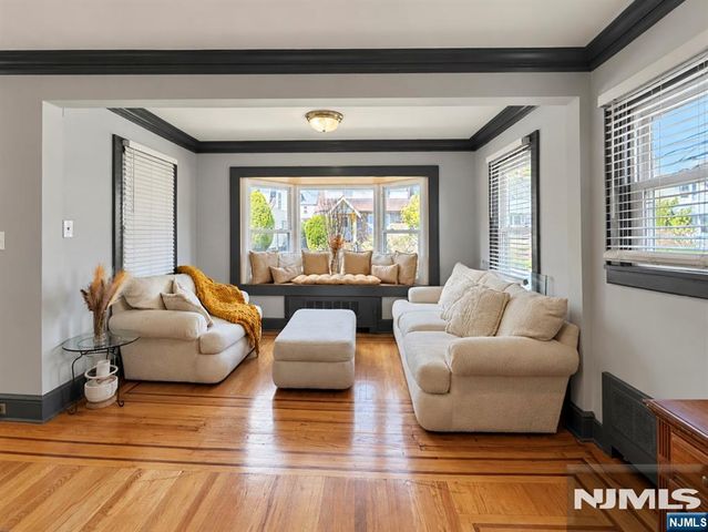 34 Hudson Avenue, Maplewood, NJ 07040