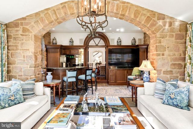 1241 RIDGEWOOD RD, Bryn Mawr, PA 19010