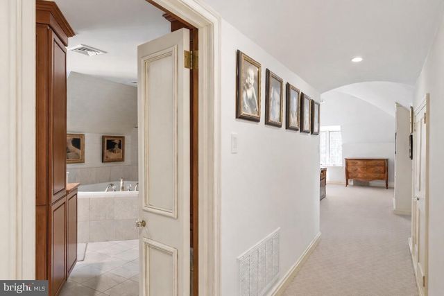 1241 RIDGEWOOD RD, Bryn Mawr, PA 19010