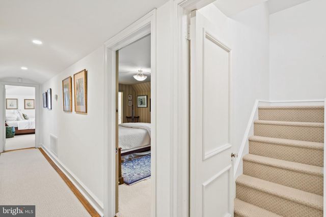 1241 RIDGEWOOD RD, Bryn Mawr, PA 19010