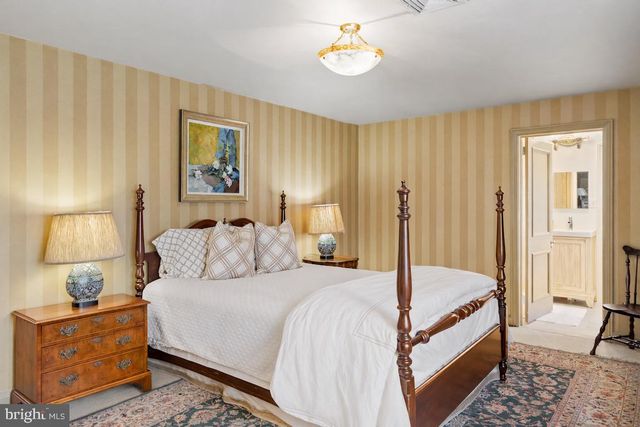 1241 RIDGEWOOD RD, Bryn Mawr, PA 19010