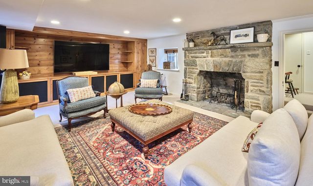 1241 RIDGEWOOD RD, Bryn Mawr, PA 19010