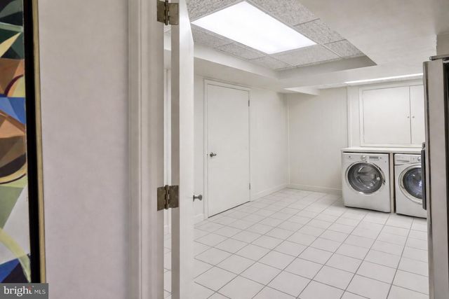 1241 RIDGEWOOD RD, Bryn Mawr, PA 19010