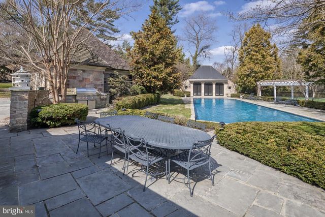 1241 RIDGEWOOD RD, Bryn Mawr, PA 19010