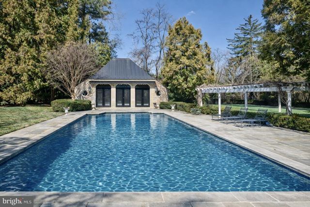 1241 RIDGEWOOD RD, Bryn Mawr, PA 19010