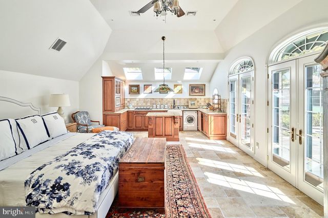 1241 RIDGEWOOD RD, Bryn Mawr, PA 19010